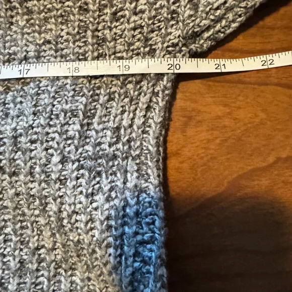 Abercrombie & Fitch knitted Sweater M/L - Picture 2 of 4